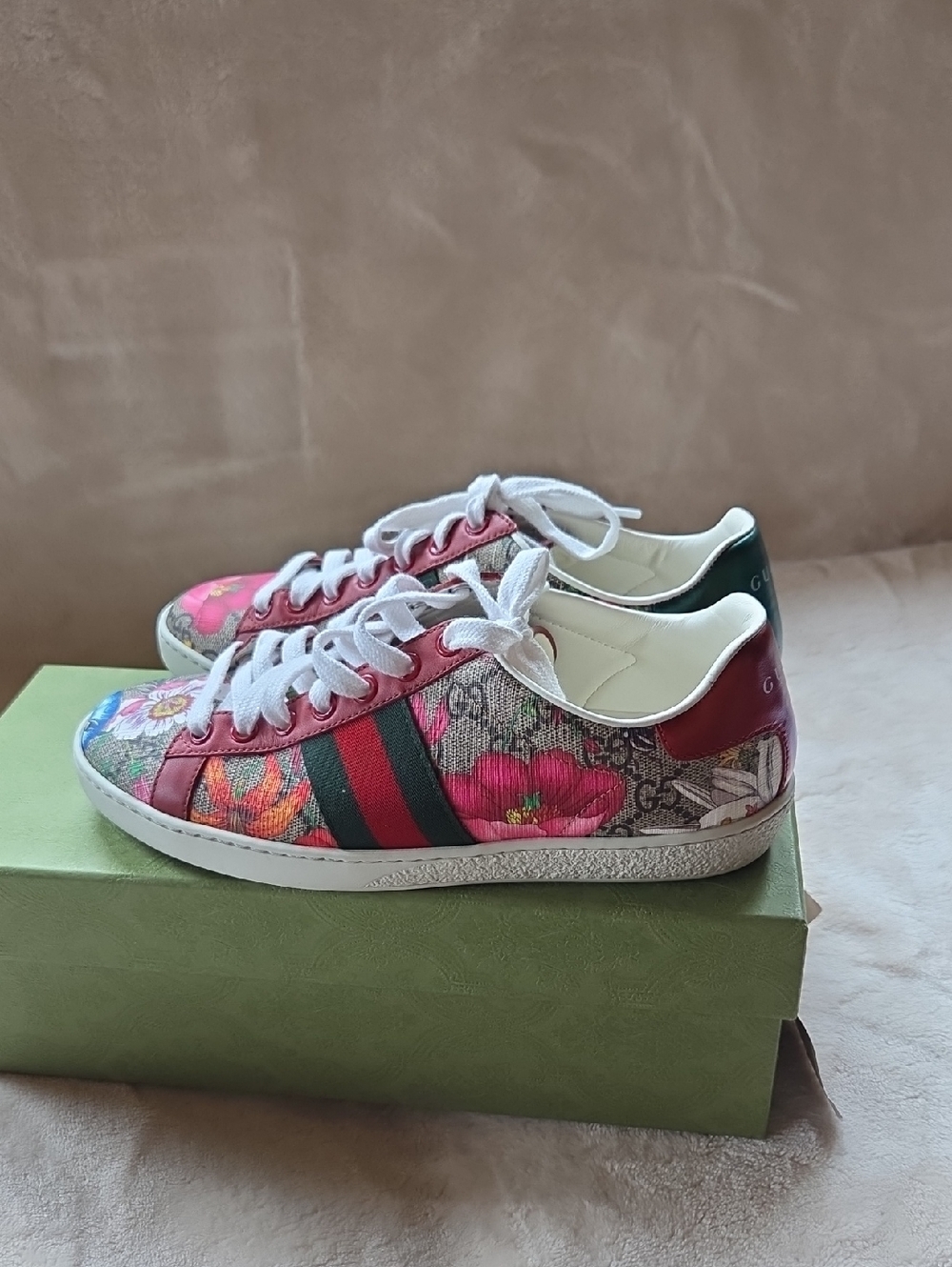 Gucci Floral Canvas Low-Top Sneakers in Pink, Red & Green